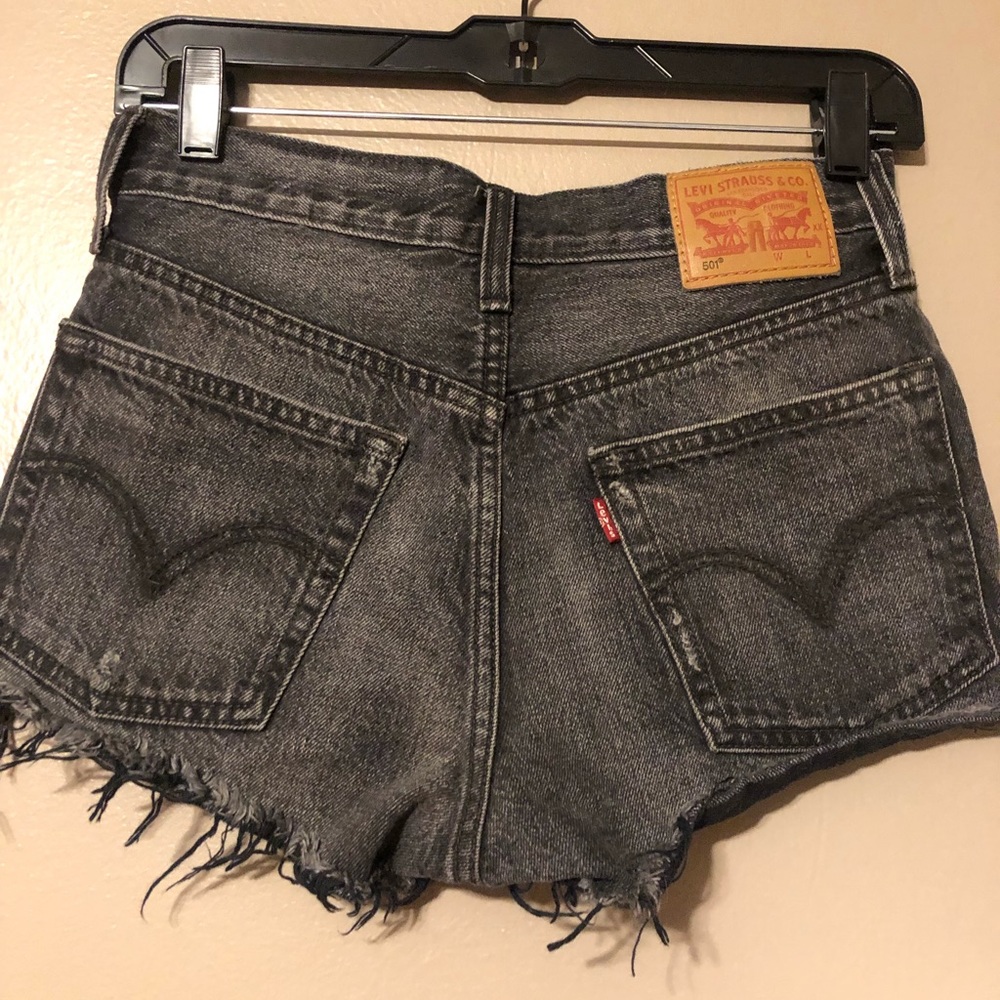 Levi Cut Off Shorts